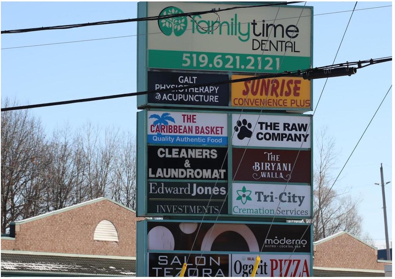 Figure 5: Image of an advertising board photographed by the author.